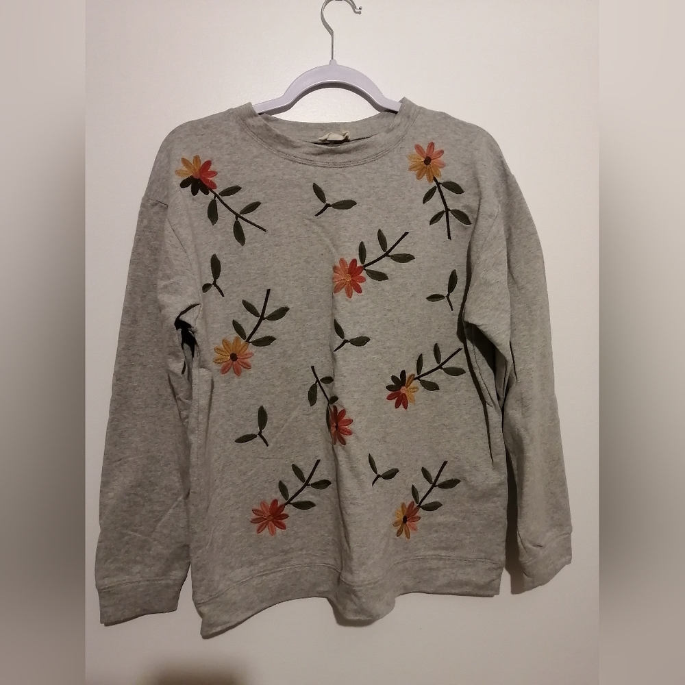 Roolee Embroidered Sweater Women's M